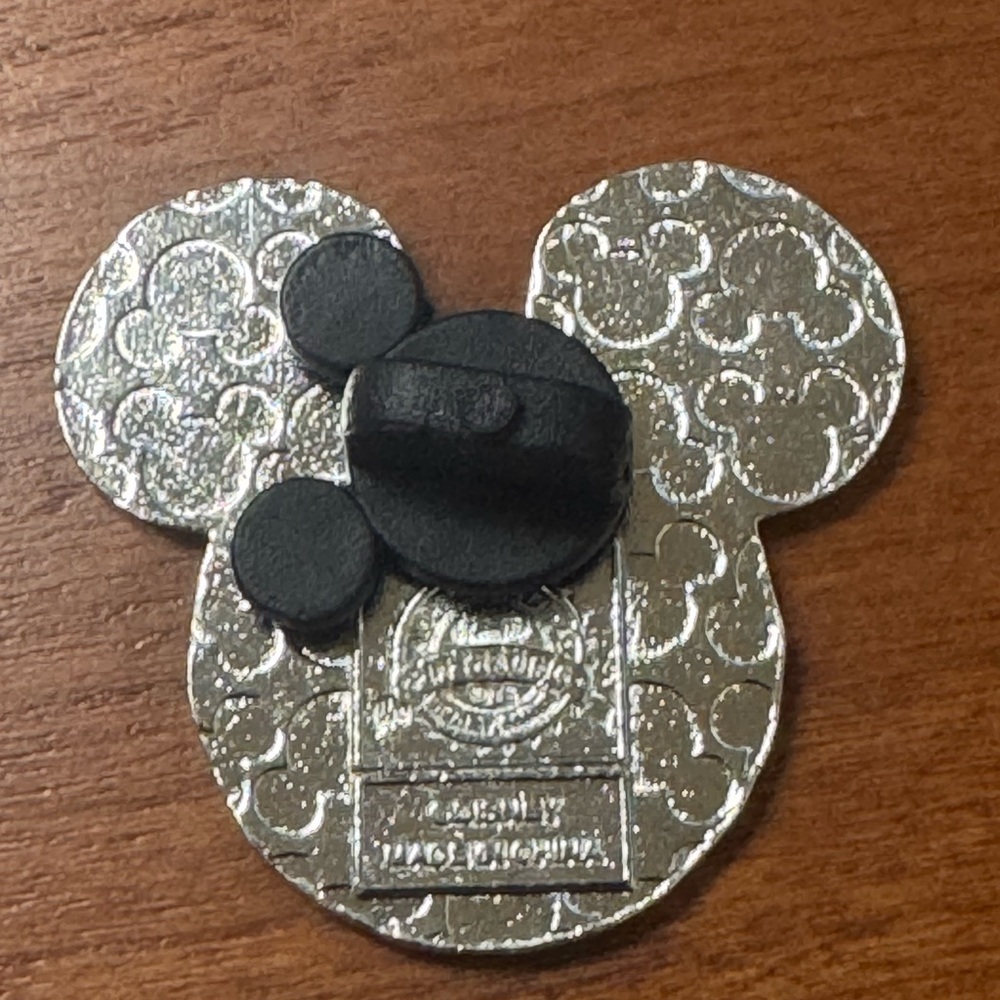 5/$25 Disney Toy Story Mickey Mouse Icon Buzz Lightyear Pin - Picture 2 of 2
